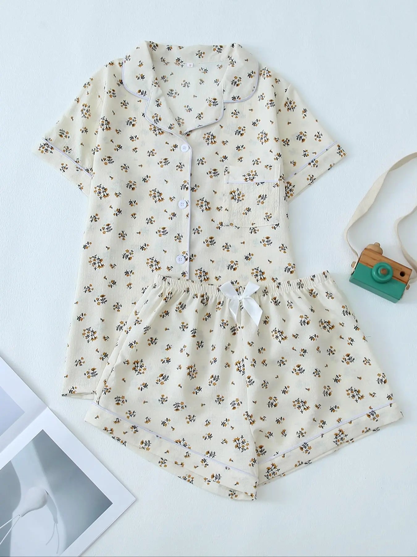 Women'S 2Pcs All over Print Lapel Shirt & Elastic Waist Shorts Pyjama Set, Button Front Short Sleeve Top & Bow Decor Shorts PJ Set, Summer Sleepwear Set for Women, Homewear Clothes