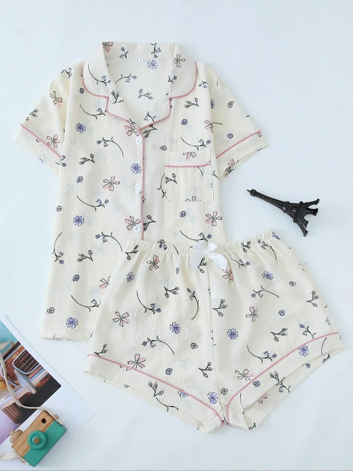 Women'S 2Pcs All over Print Lapel Shirt & Elastic Waist Shorts Pyjama Set, Button Front Short Sleeve Top & Bow Decor Shorts PJ Set, Summer Sleepwear Set for Women, Homewear Clothes