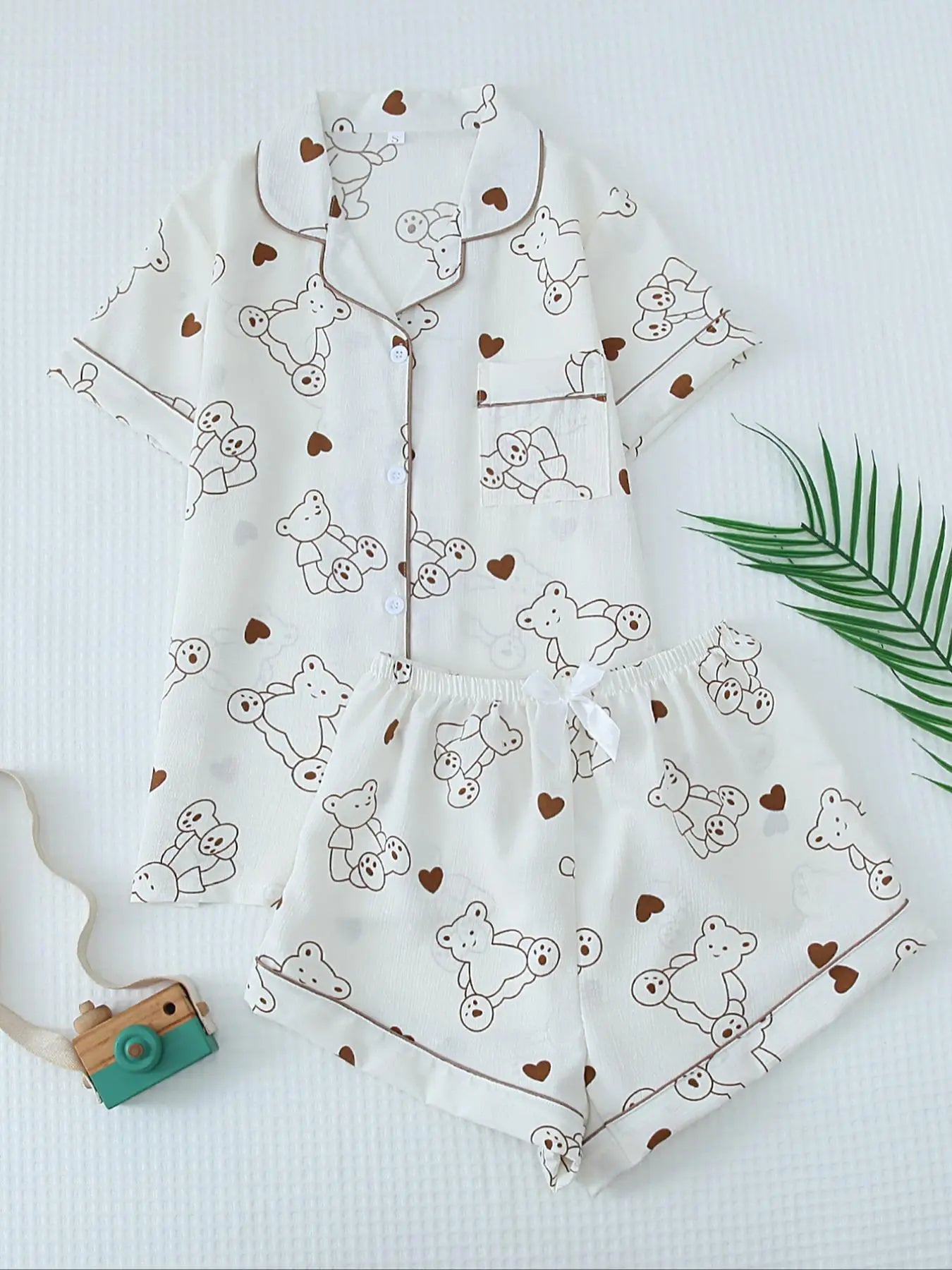 Women'S 2Pcs All over Print Lapel Shirt & Elastic Waist Shorts Pyjama Set, Button Front Short Sleeve Top & Bow Decor Shorts PJ Set, Summer Sleepwear Set for Women, Homewear Clothes