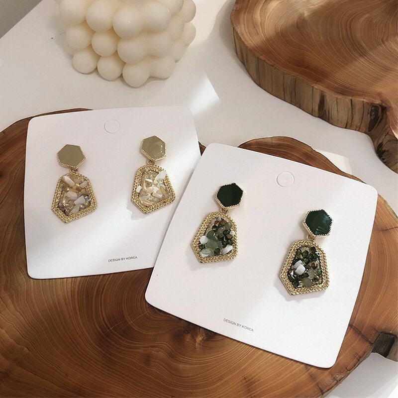 New Korea Irregular Natural Stone Crystal Drop Earrings for Women Vintage Metal Gold Geometric Dangle Earrings Fashion Jewerly